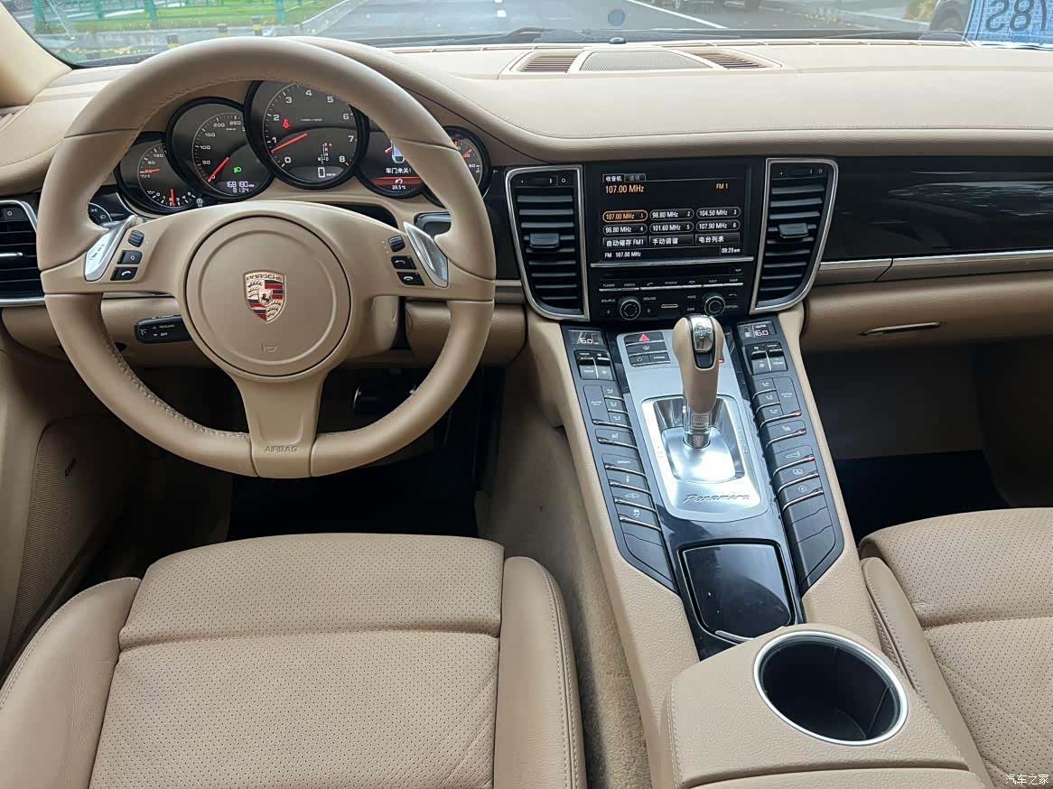 Porsche Panamera, 2013 9