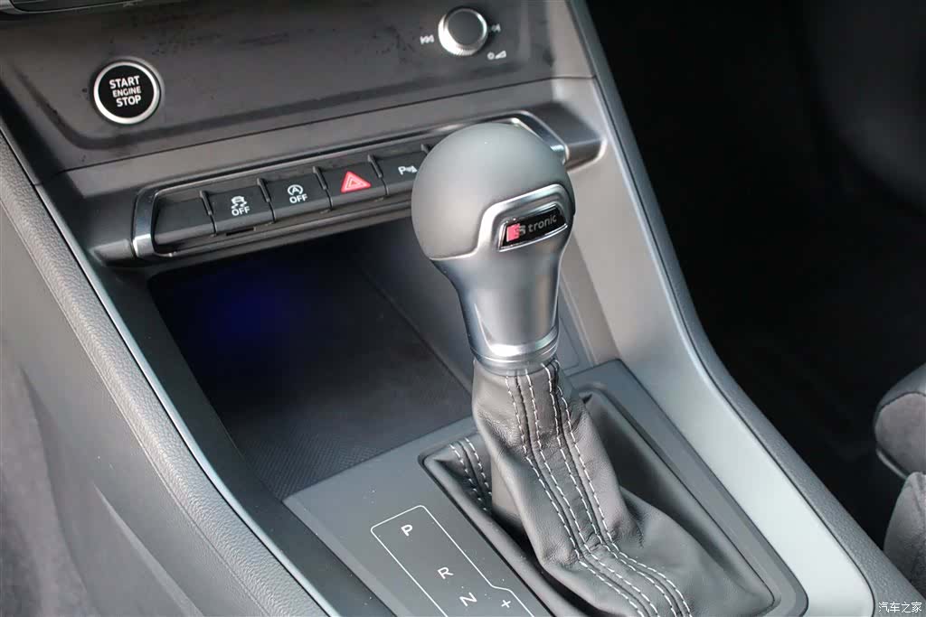 Audi Q3, 2023 8