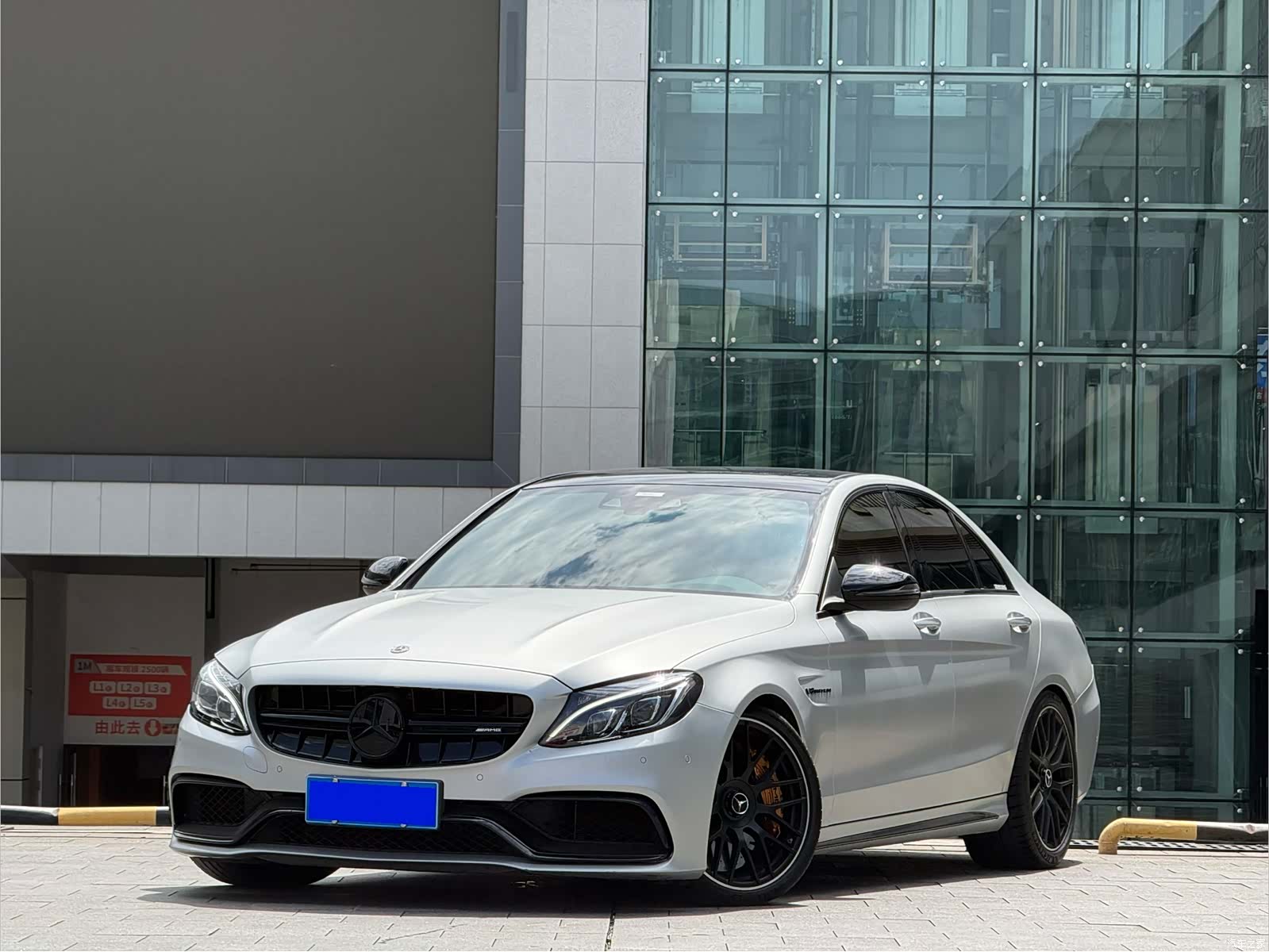 Mercedes-Benz C-Class, 2018 1