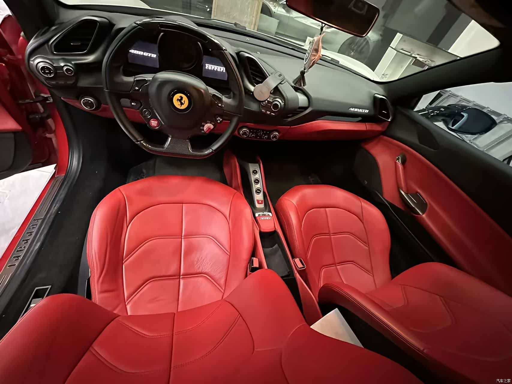 Ferrari 488, 2018 9