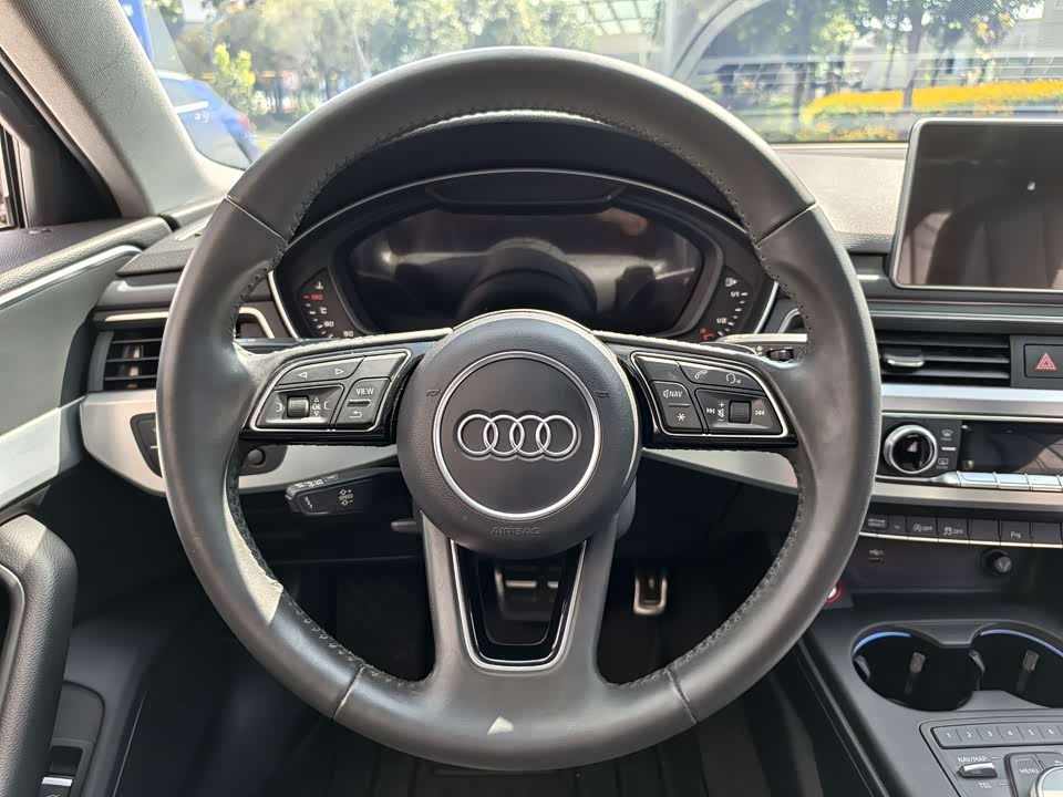 Audi A4L