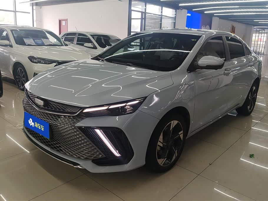 Geely EmgrandL HiP
