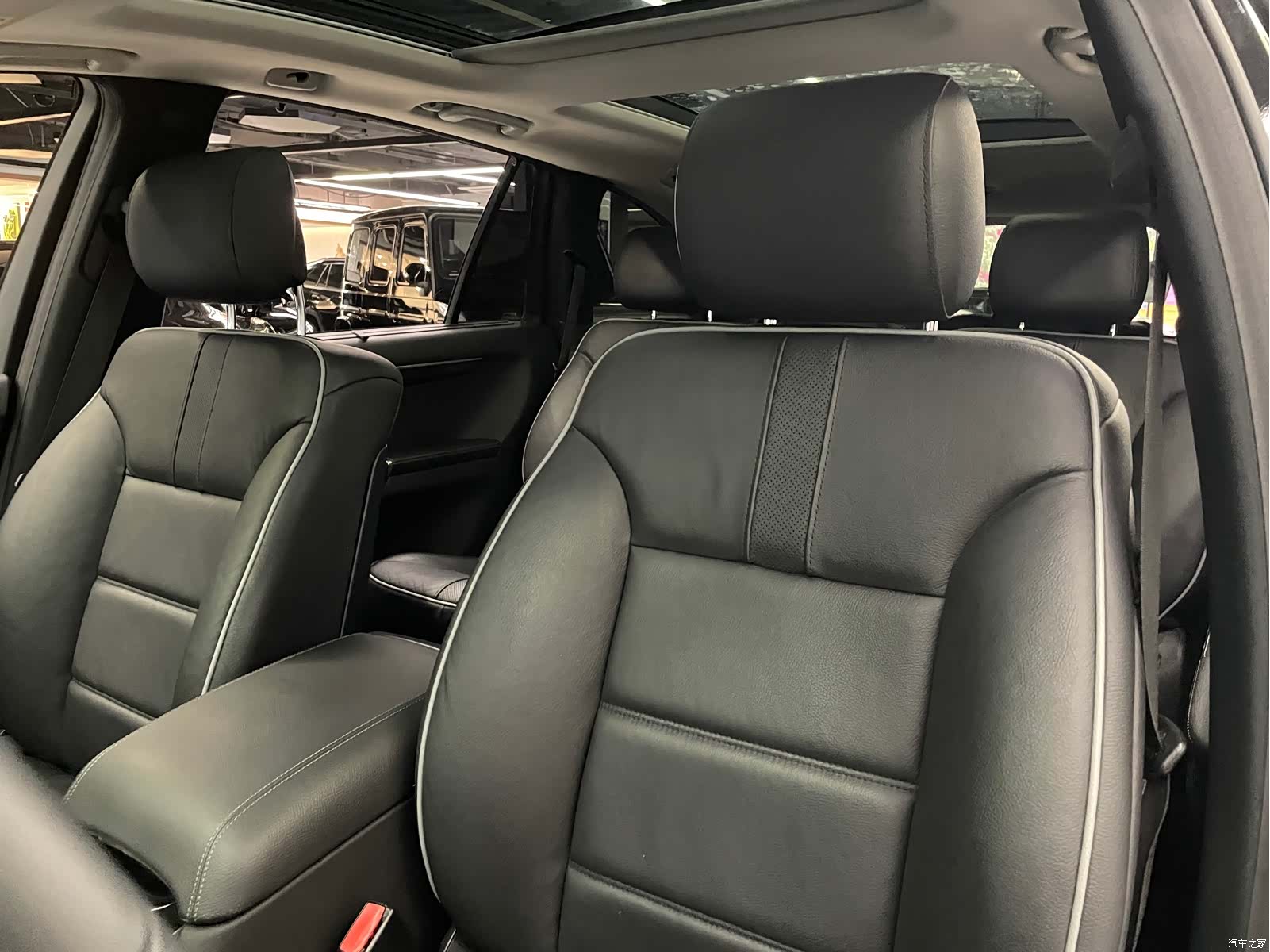 Mercedes-Benz R-Class, 2017 25