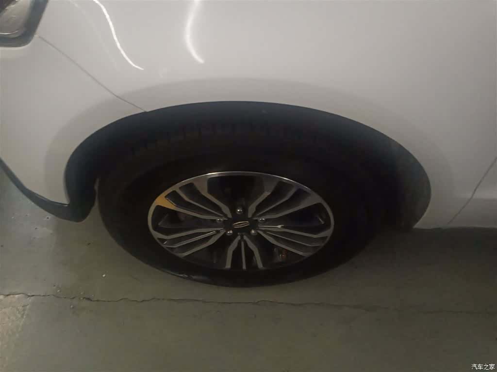Geely X6, 2017 23