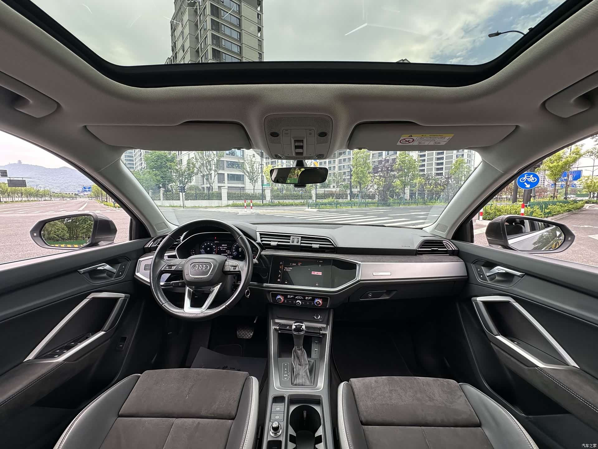 Audi Q3, 2019 9