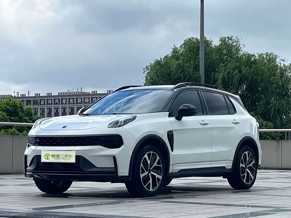 Lynk & Co 01