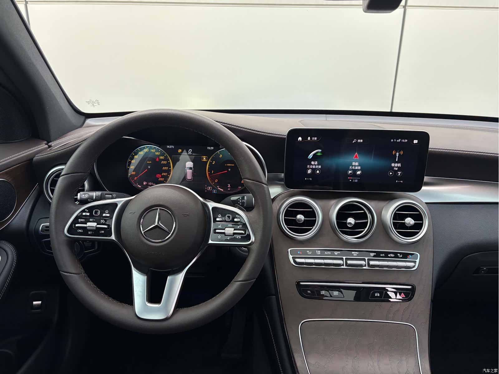 Mercedes-Benz GLC, 2022 10