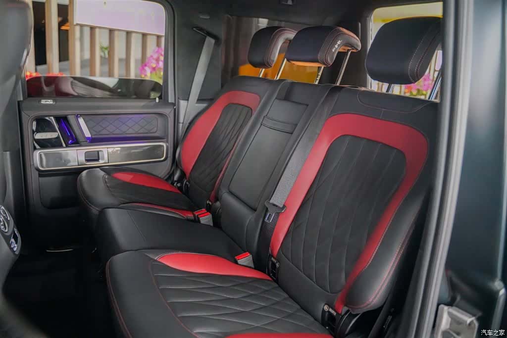 Mercedes-Benz G-Class, 2024 10