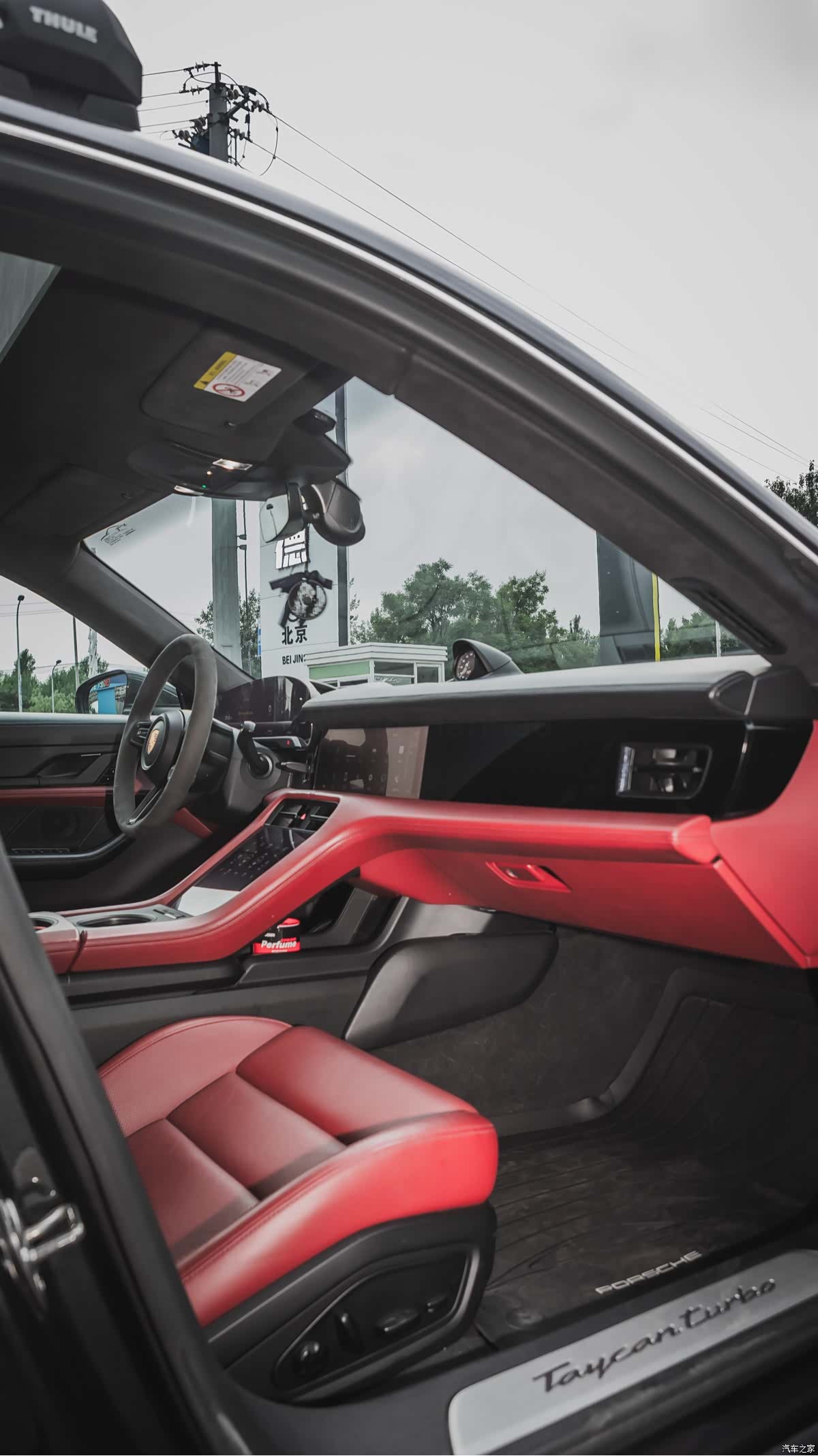 Porsche Taycan, 2020 9