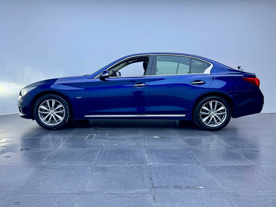Infiniti Q50L