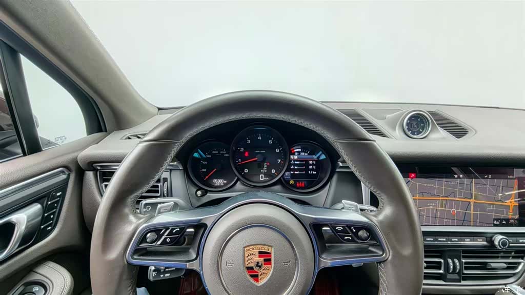 Porsche Macan, 2019 11