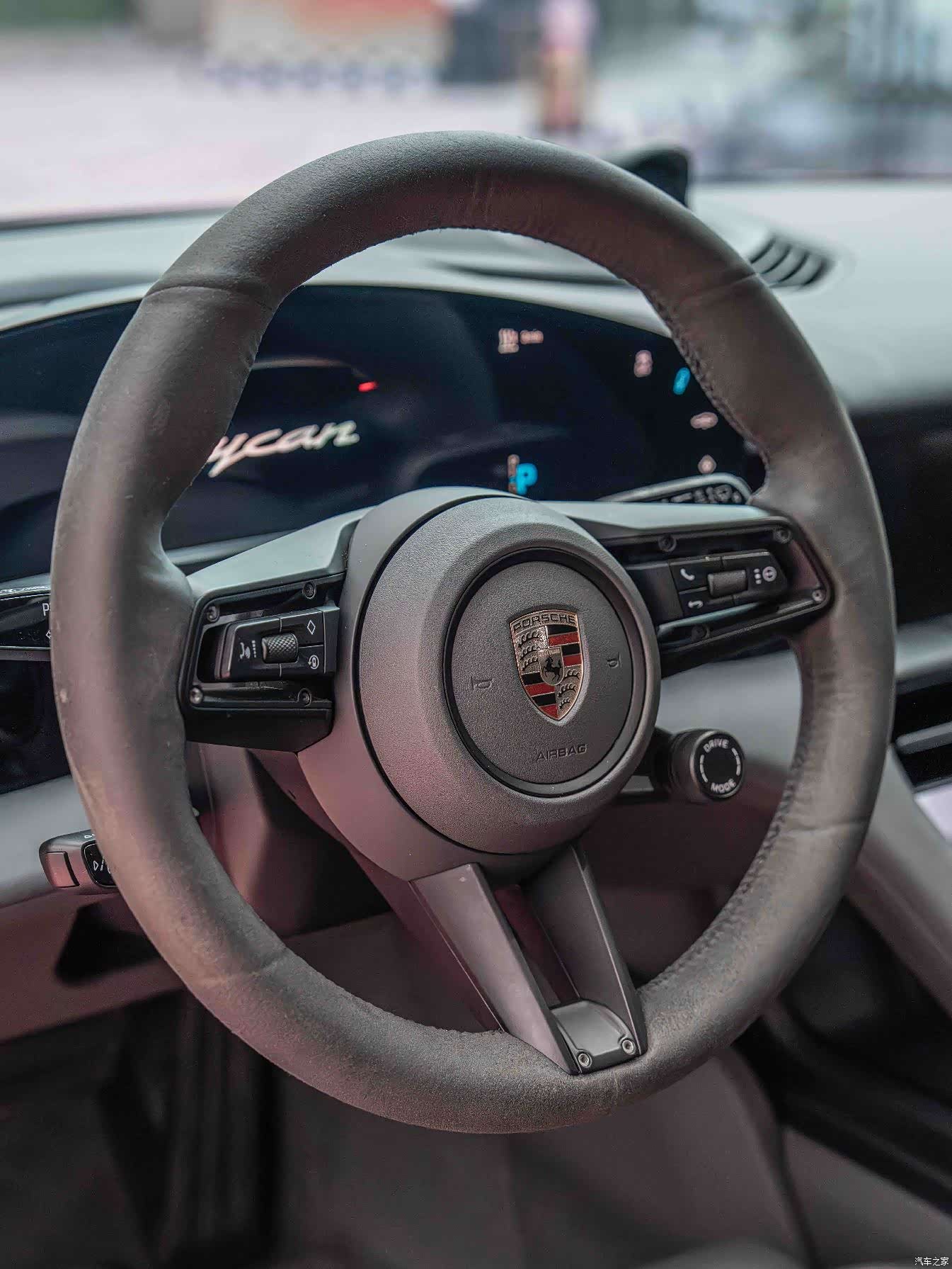 Porsche Taycan, 2023 13