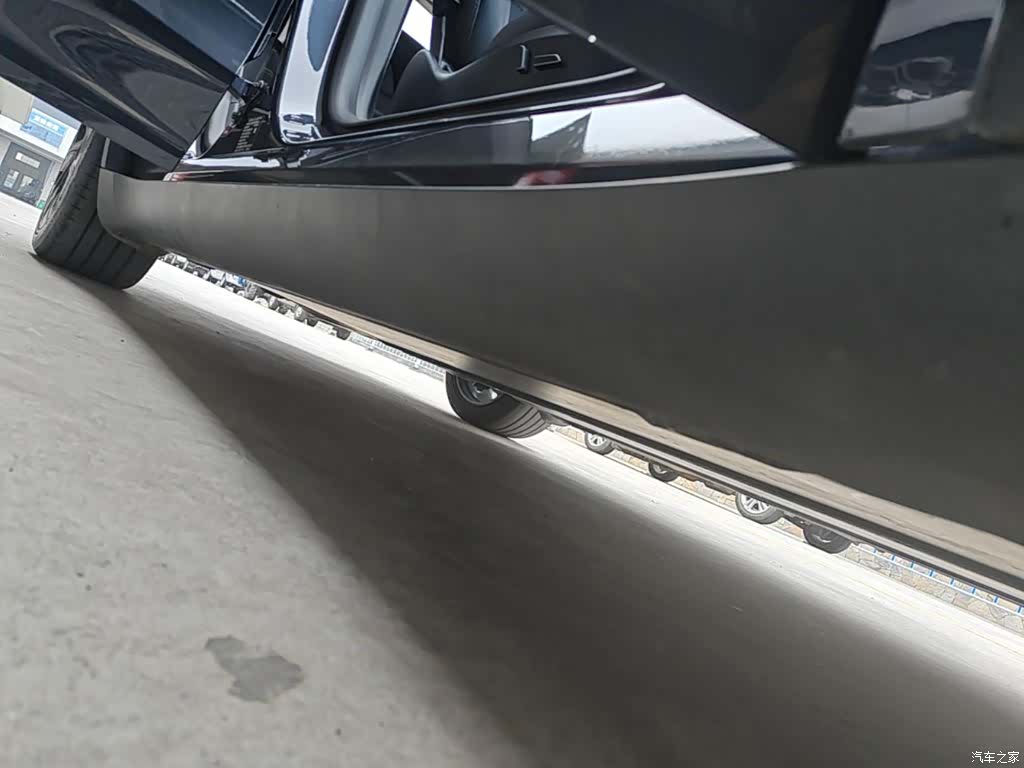 Tesla Model Y, 2024 21