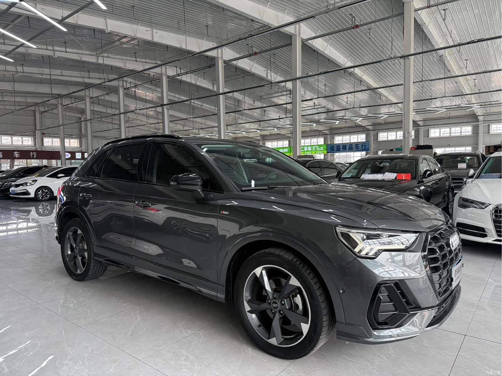 Audi Q3, 2022 3