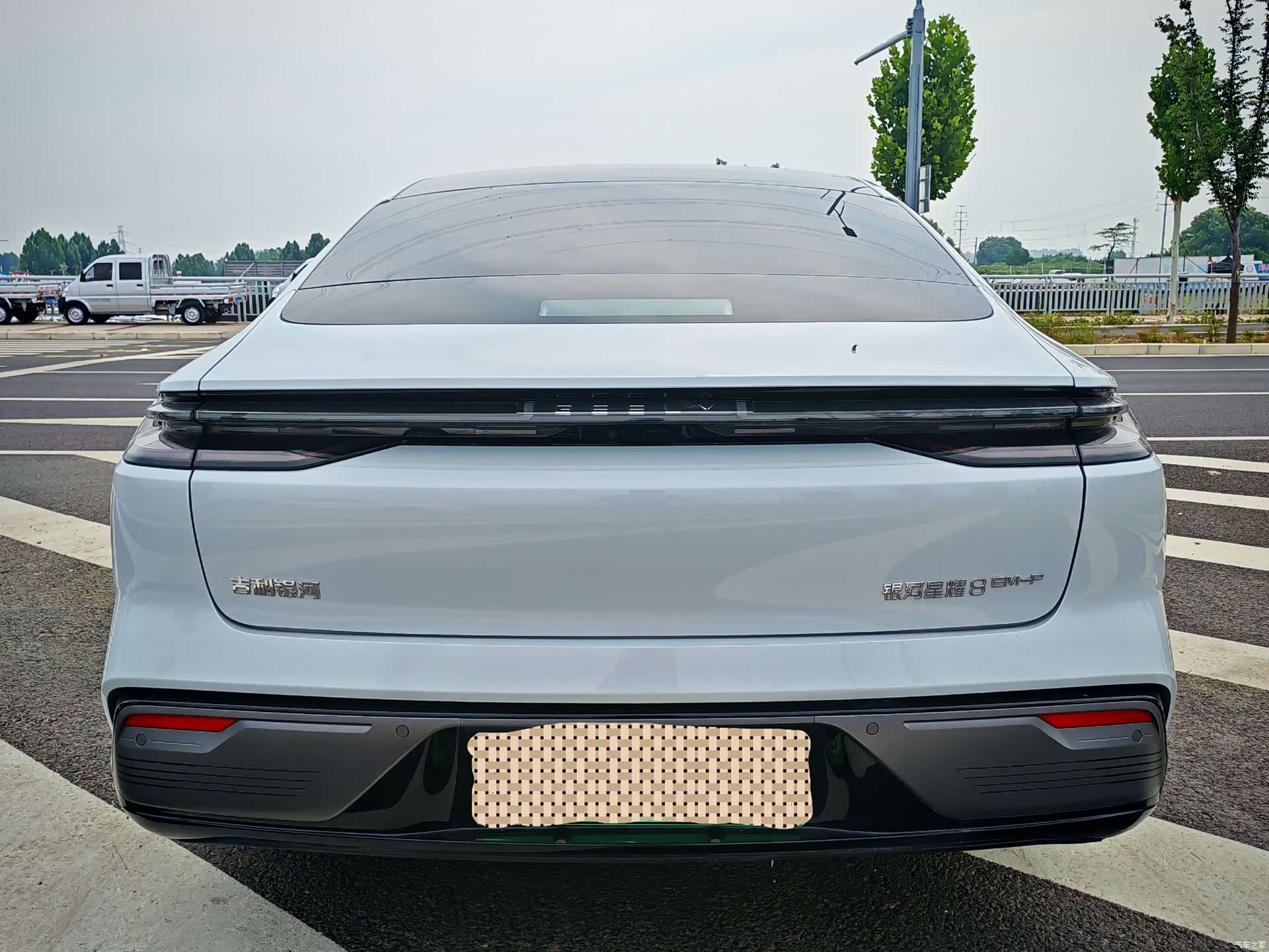 Geely 8, 2025 9
