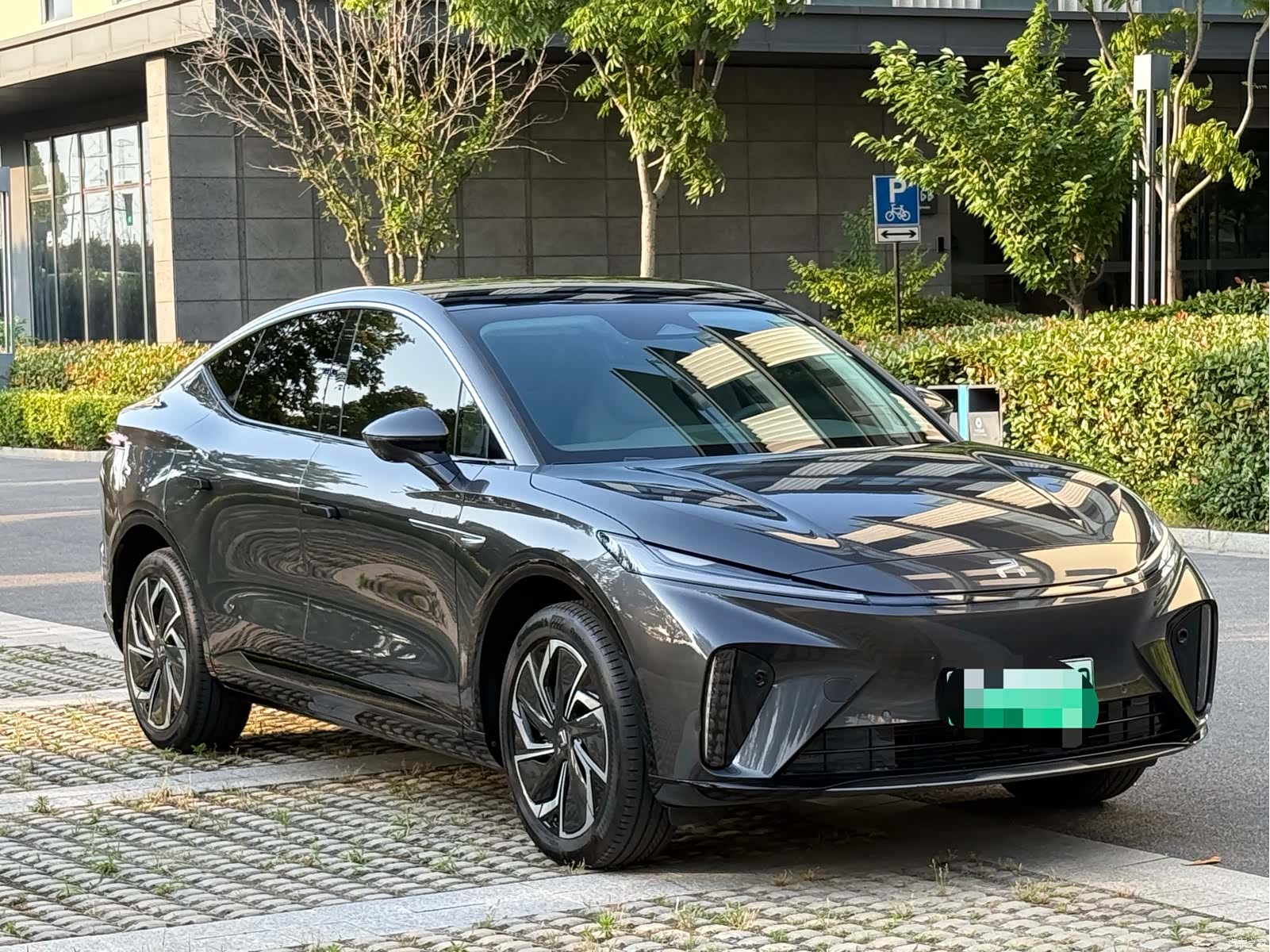 Rising Auto R7, 2024 3