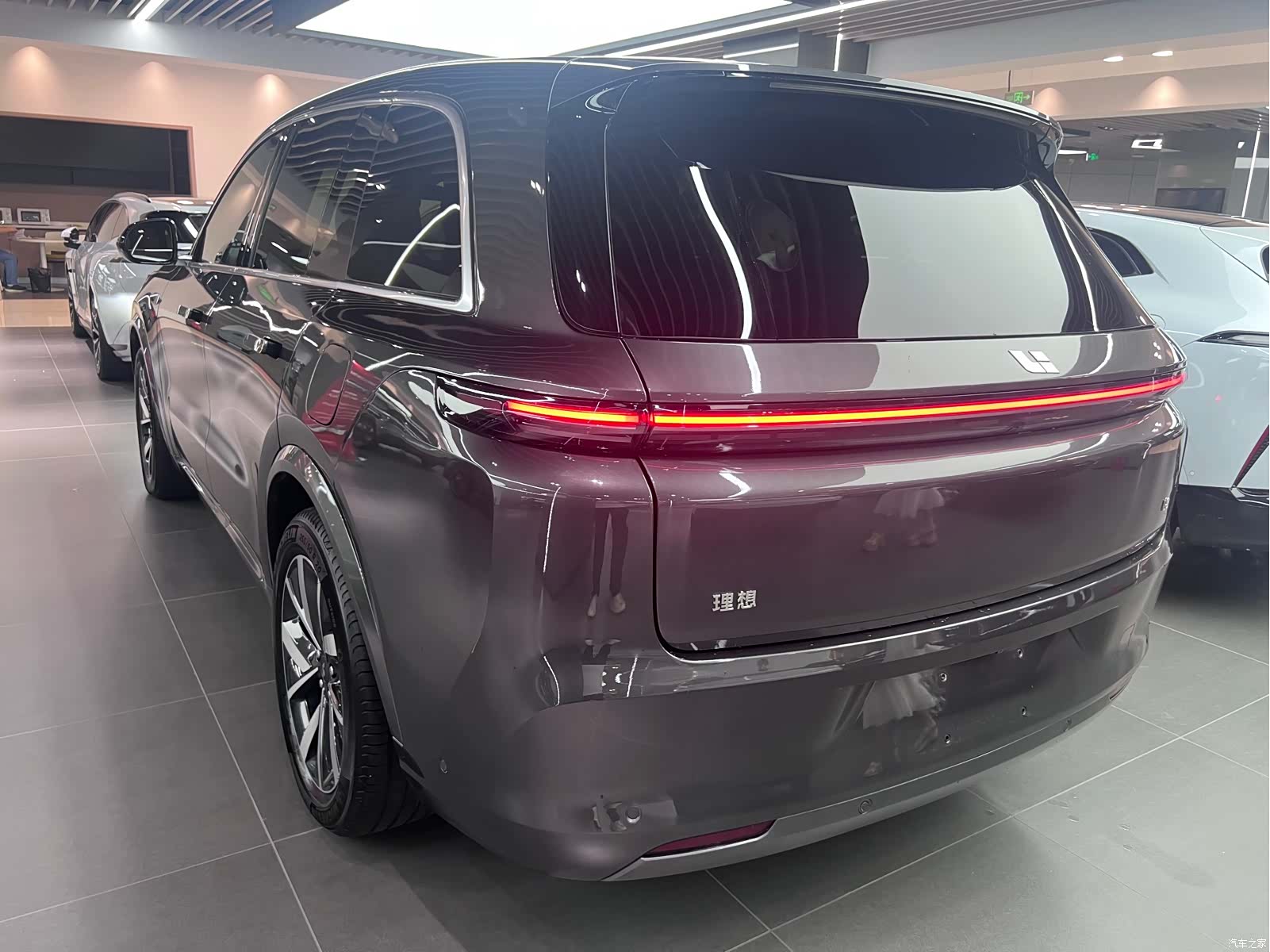 Li Auto L8, 2023 11