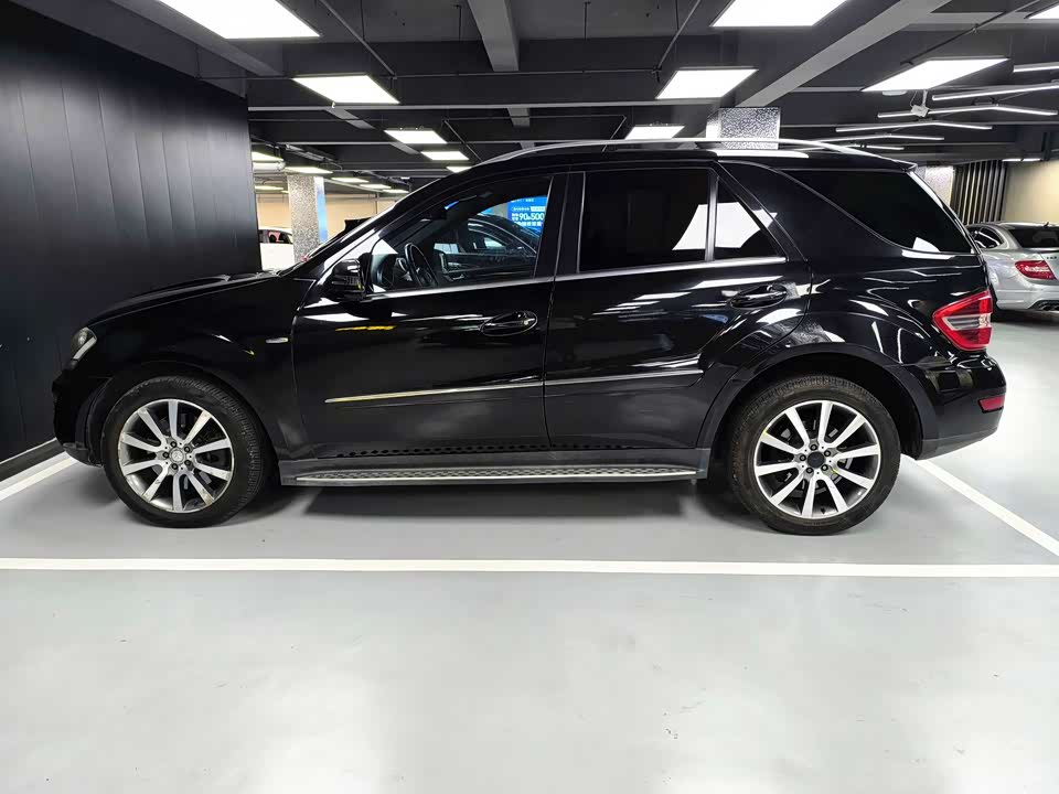 Mercedes-Benz M class