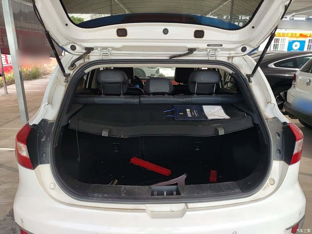 JAC iEV7S, 2018 15