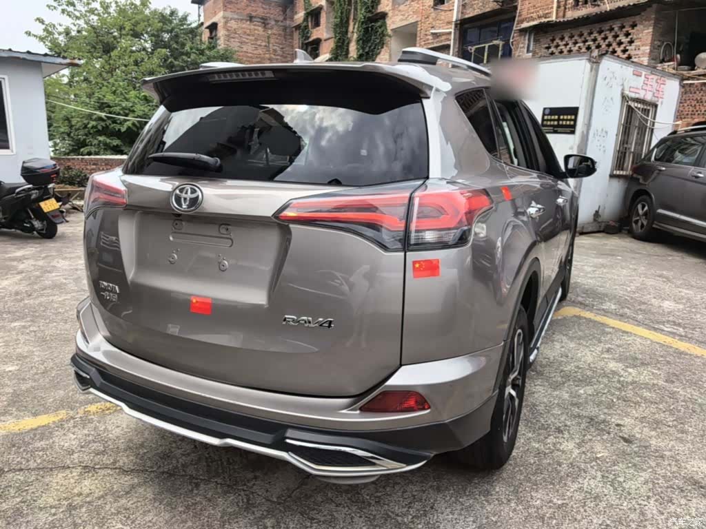 Toyota RAV4, 2018 7