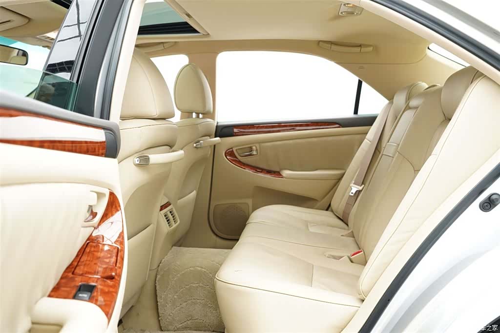 Toyota Crown, 2008 12