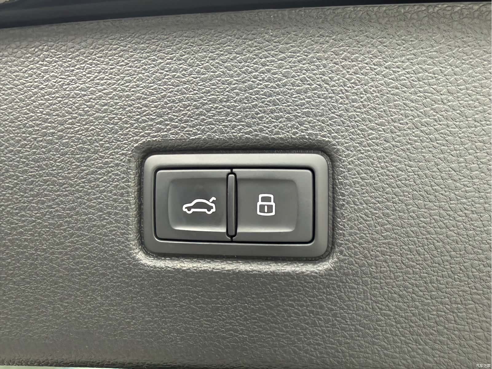 Audi Q5L, 2022 15