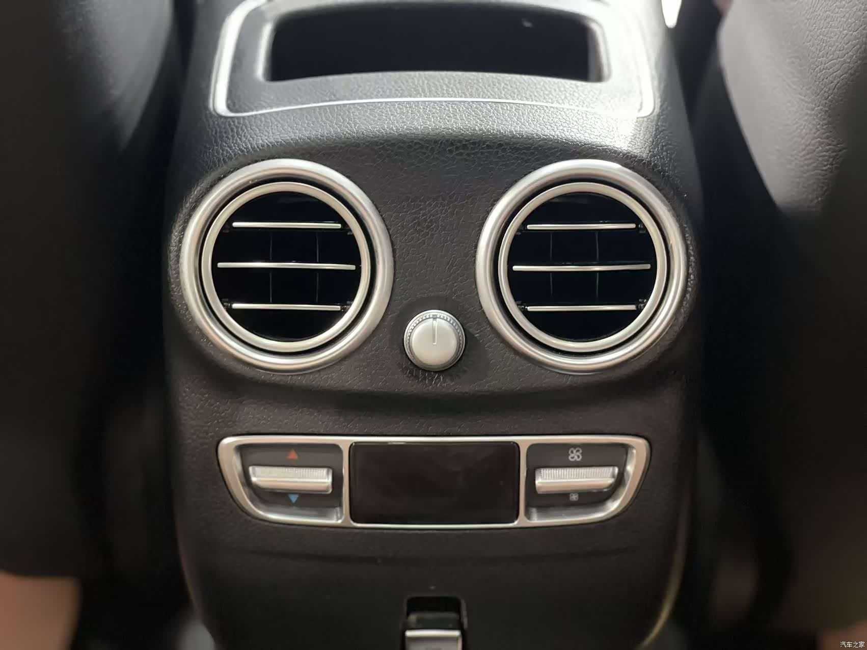 Mercedes-Benz GLC, 2023 18