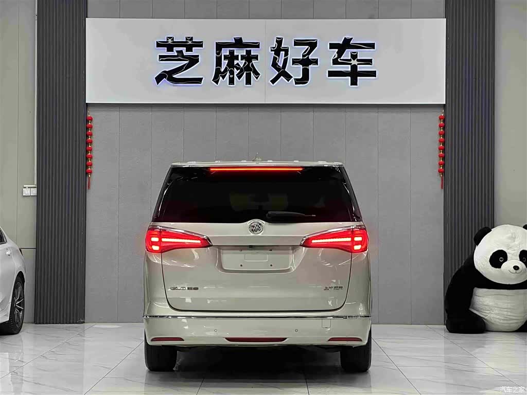 Buick GL8, 2017 все фото