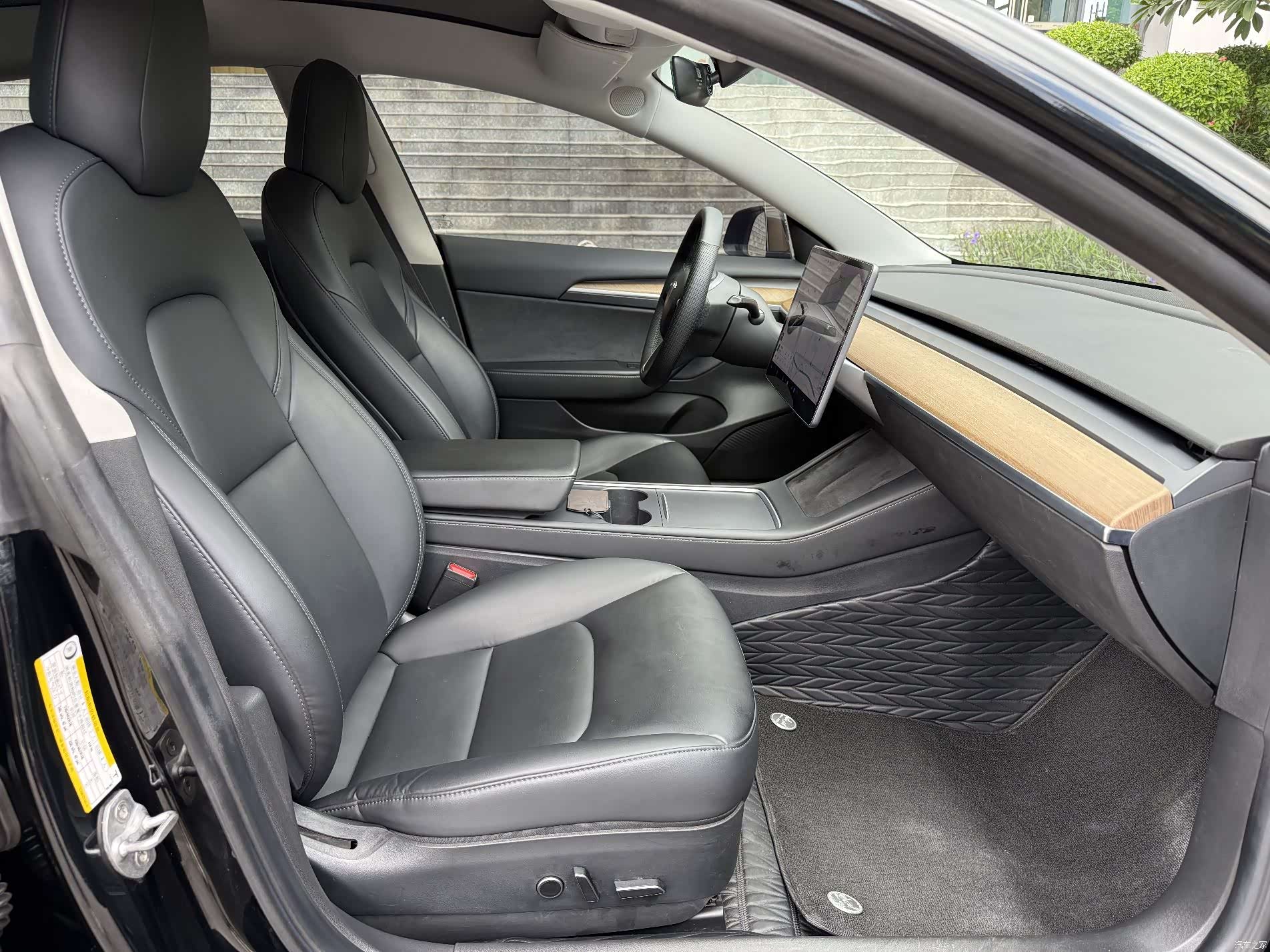 Tesla Model 3, 2021 15