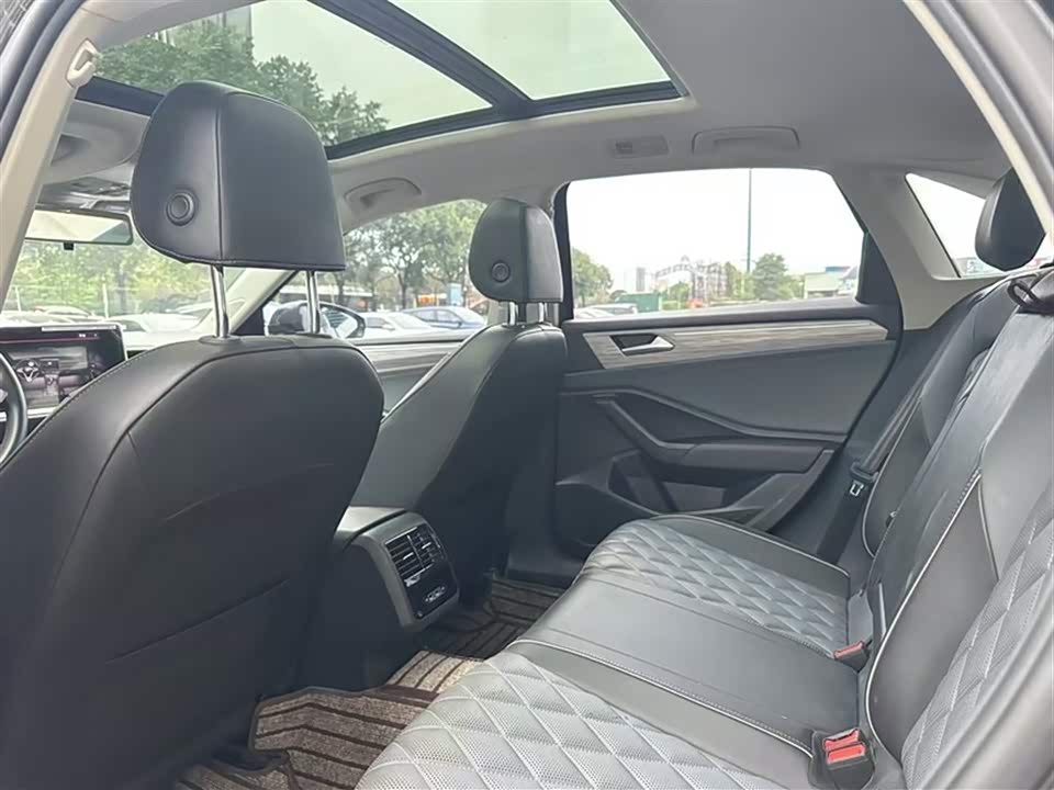 Volkswagen Sagitar Volkswagen Sagitar