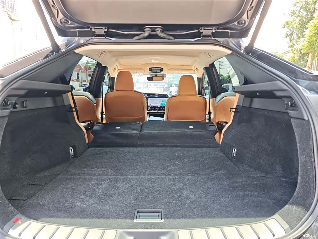 Lexus RZ, 2023 28