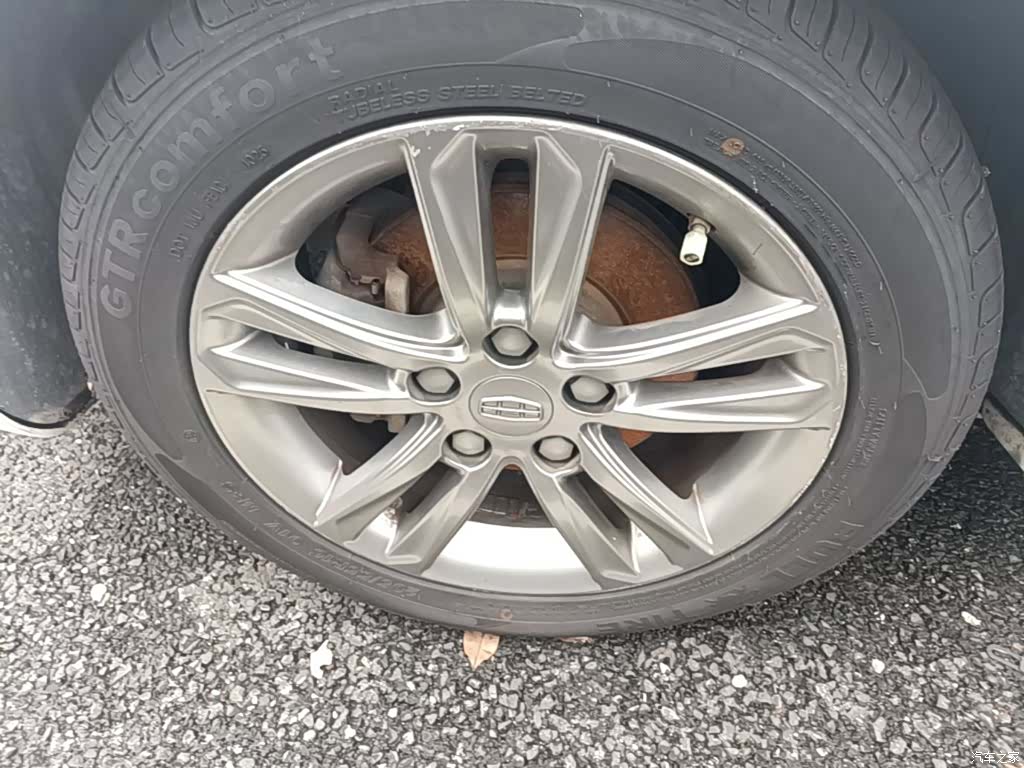 Geely Emgrand, 2017 23