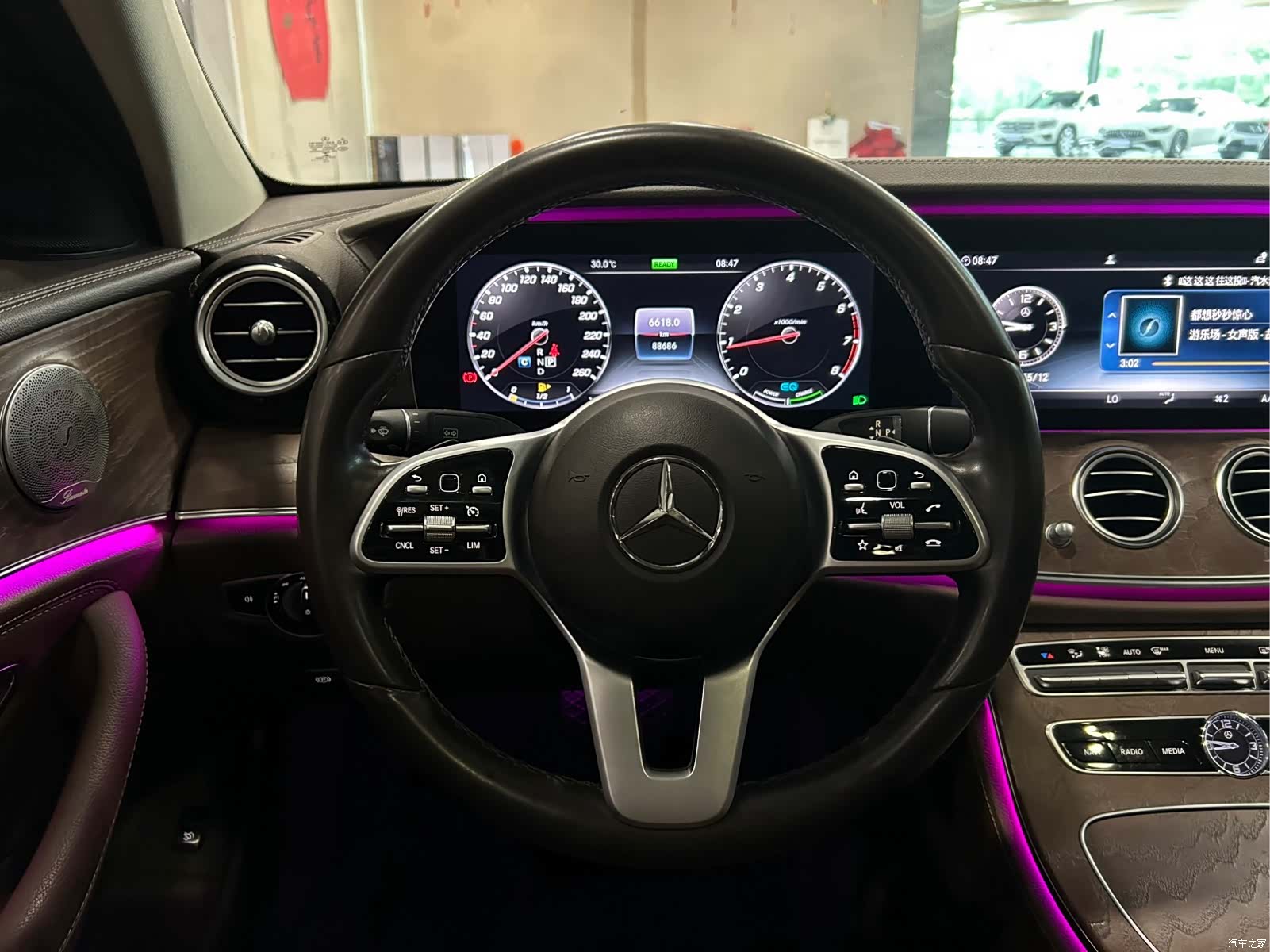 Mercedes-Benz E-Class, 2019 12