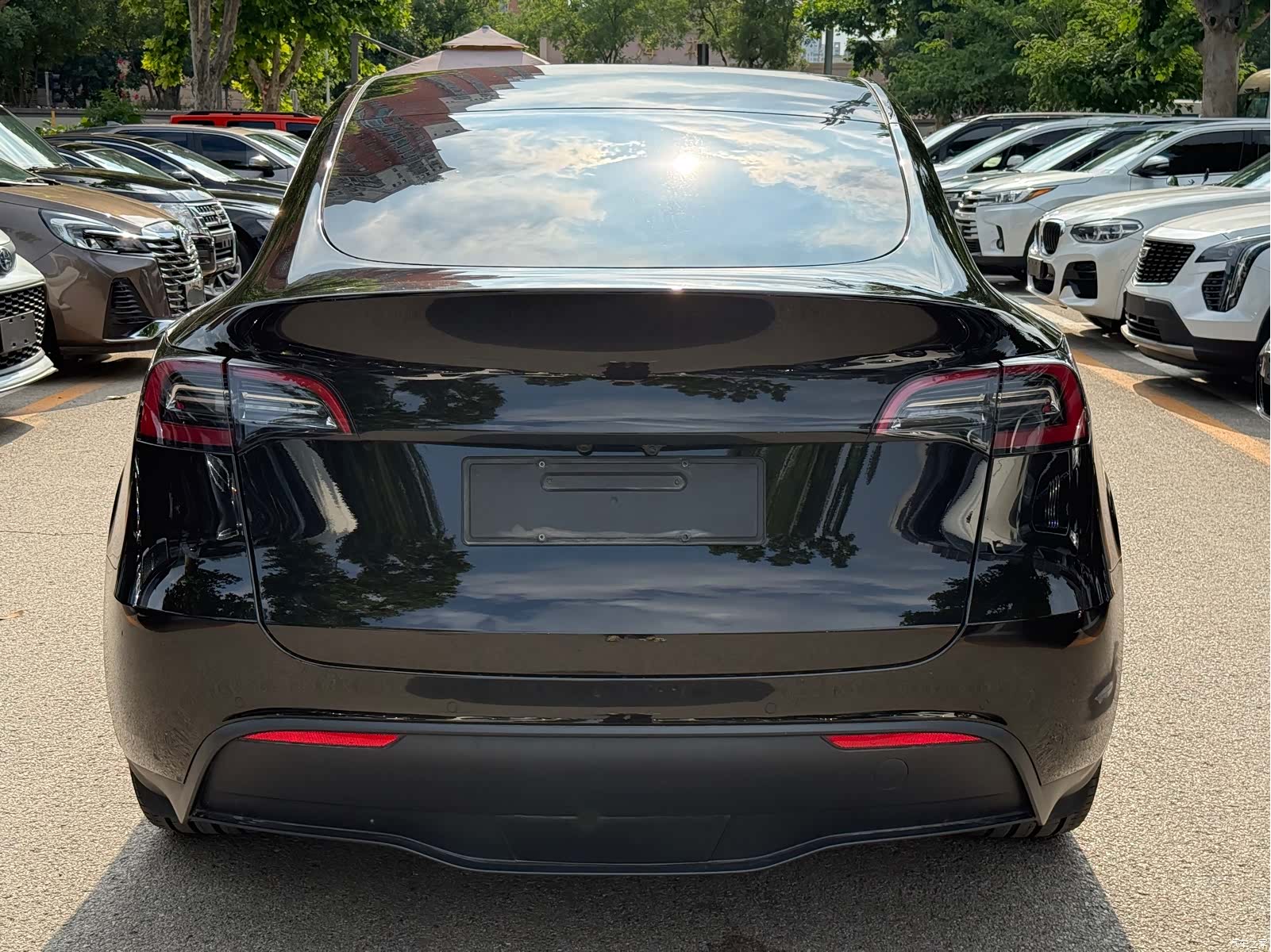Tesla Model Y, 2023 11
