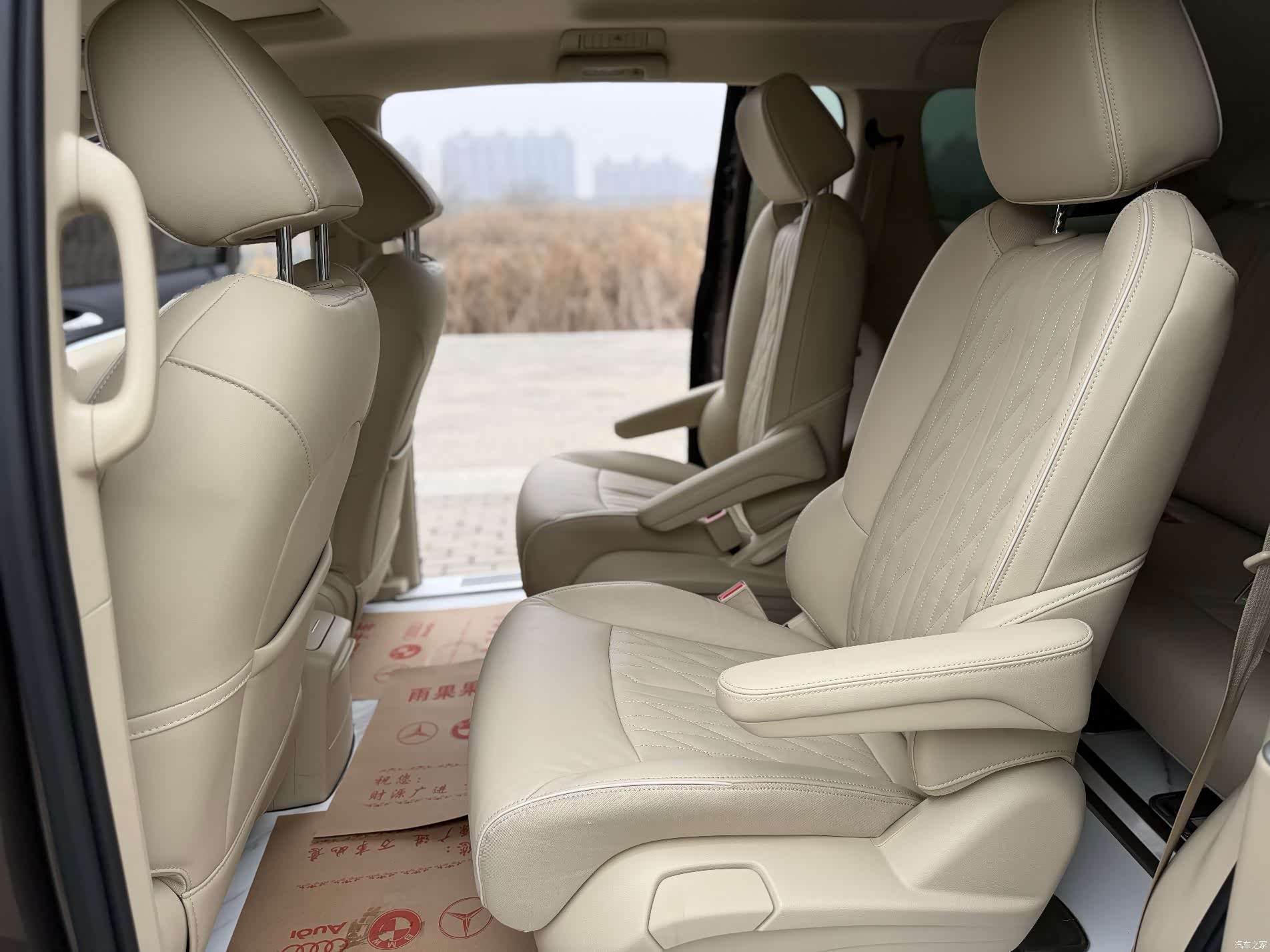 Buick GL8, 2023 все фото