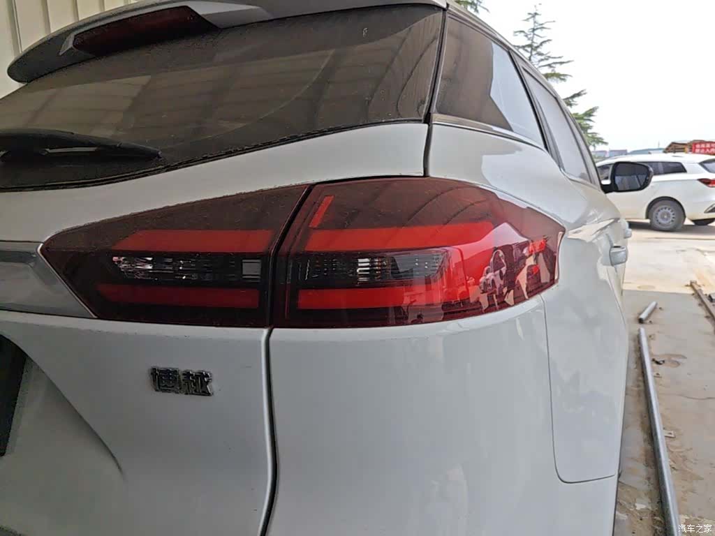 Geely Boyue, 2020 8