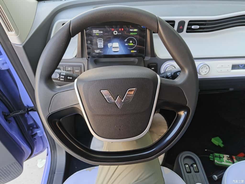 Wuling MINIEV, 2023 11