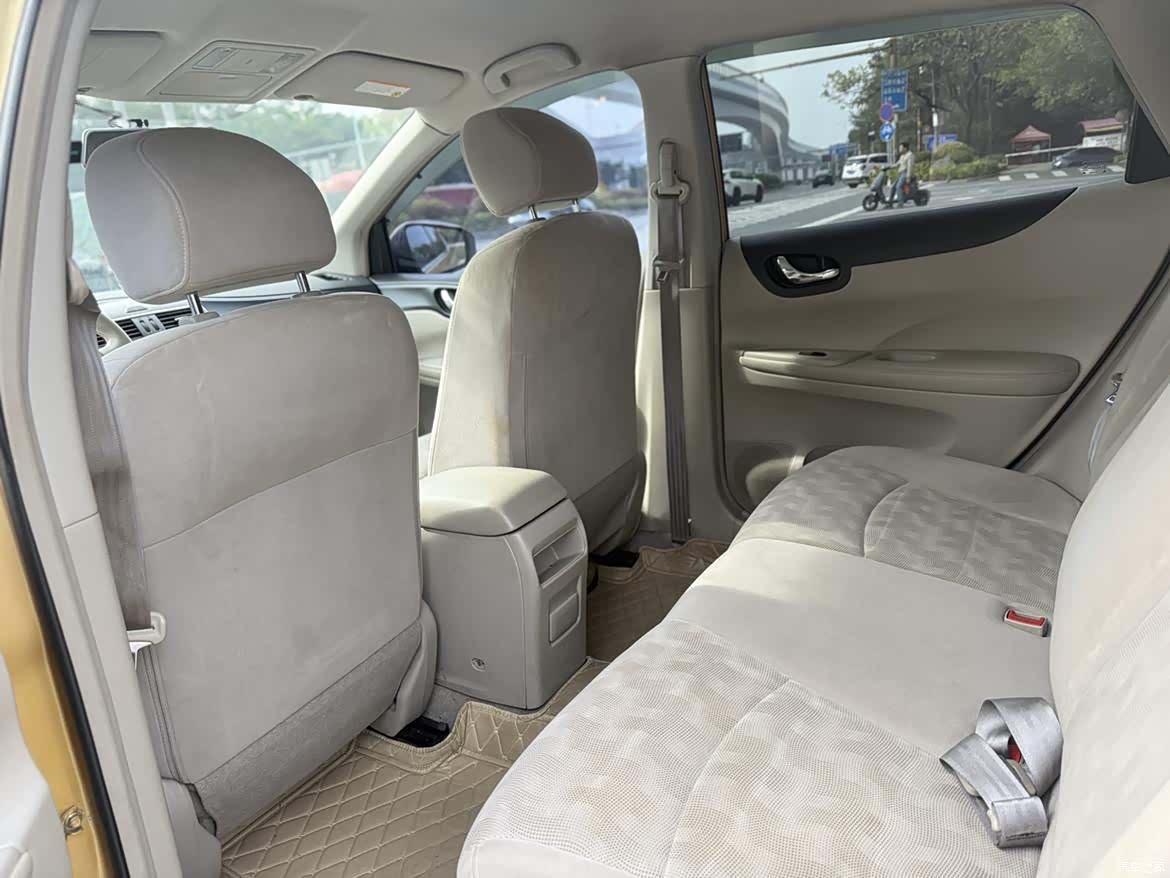 Nissan Tiida, 2012 11