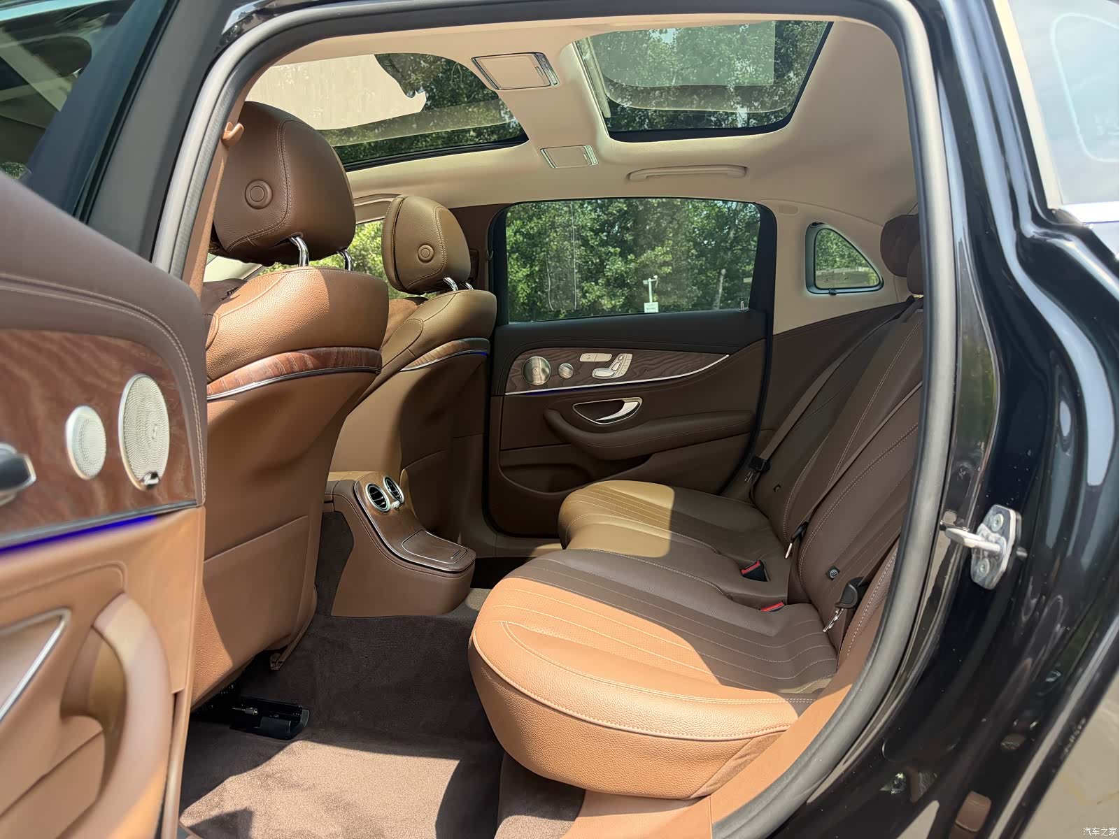 Mercedes-Benz E-Class, 2023 6