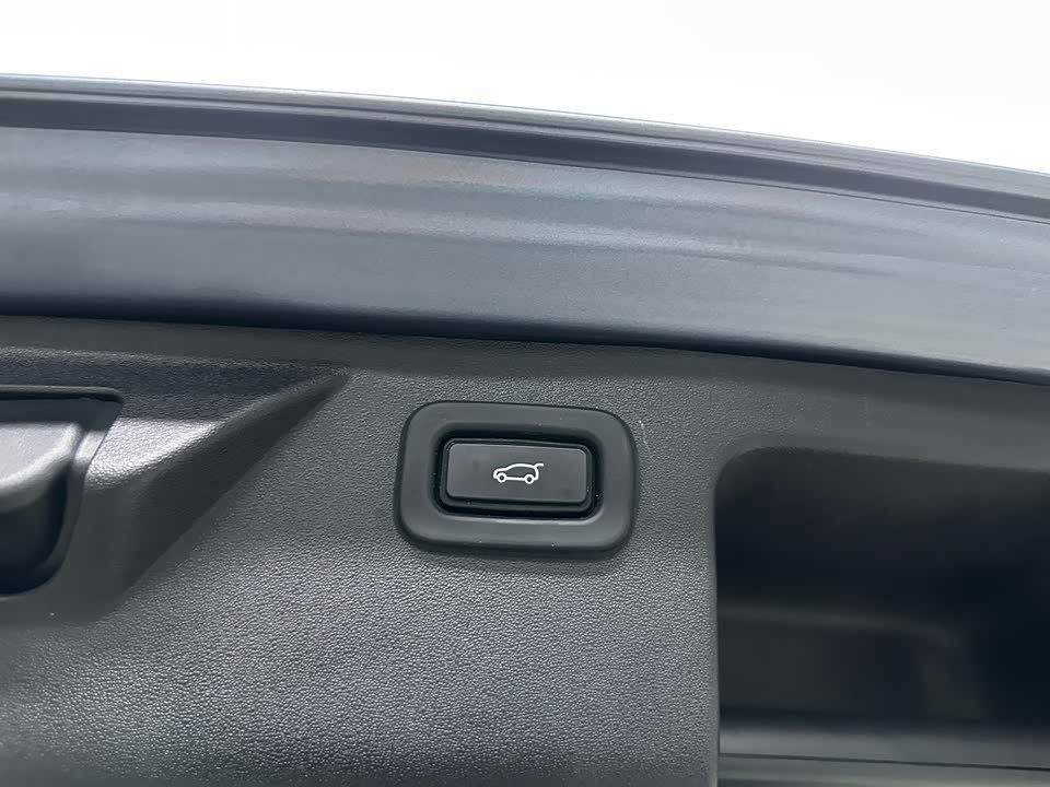 Land Rover Discover sports