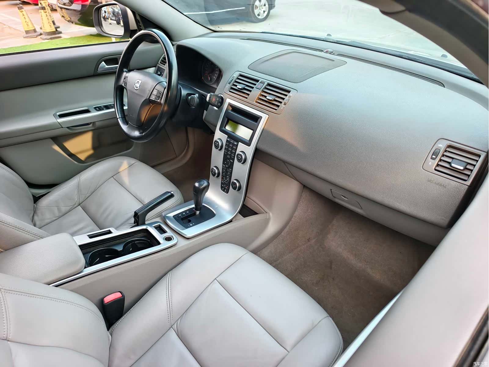 Volvo S40, 2011 15