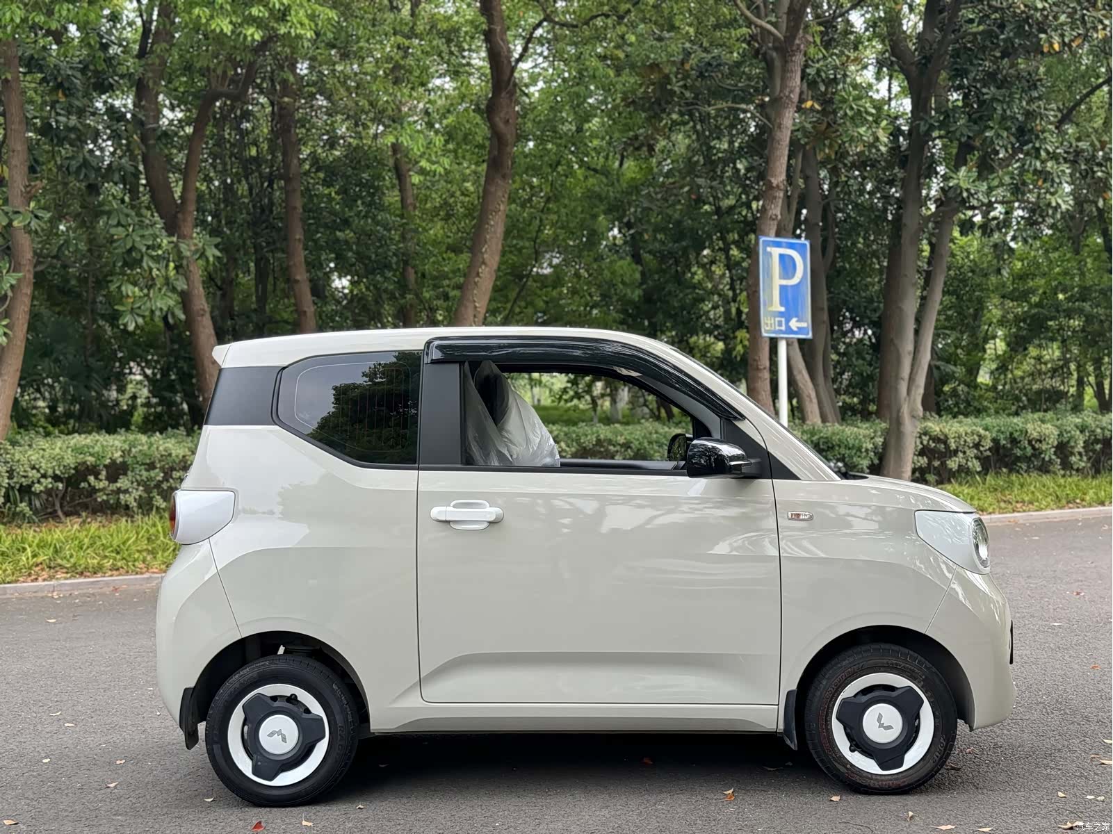 Wuling MINIEV, 2024 7