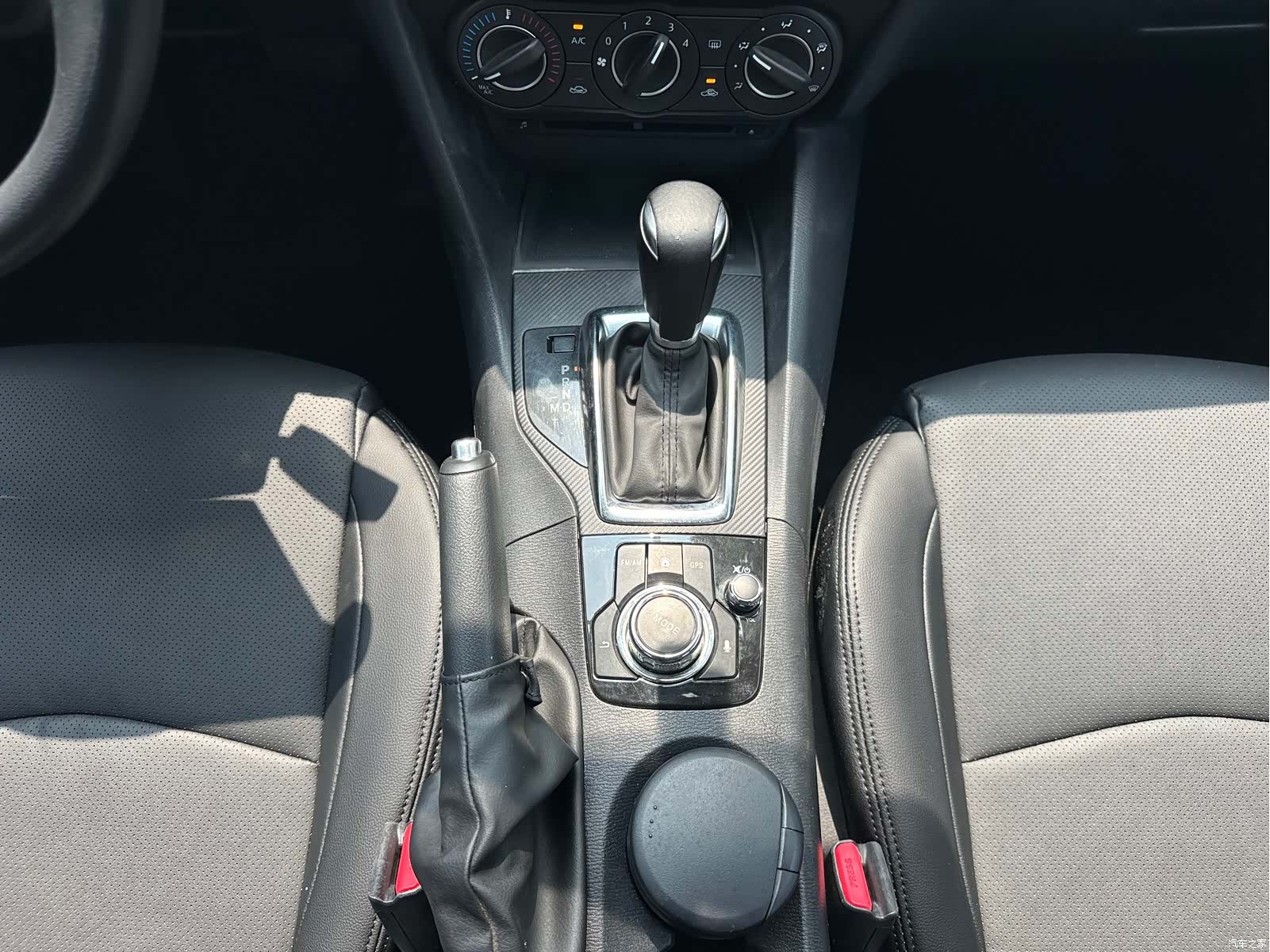 Mazda Mazda3, 2015 14