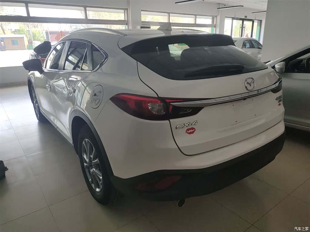 Mazda CX-4, 2018 все фото