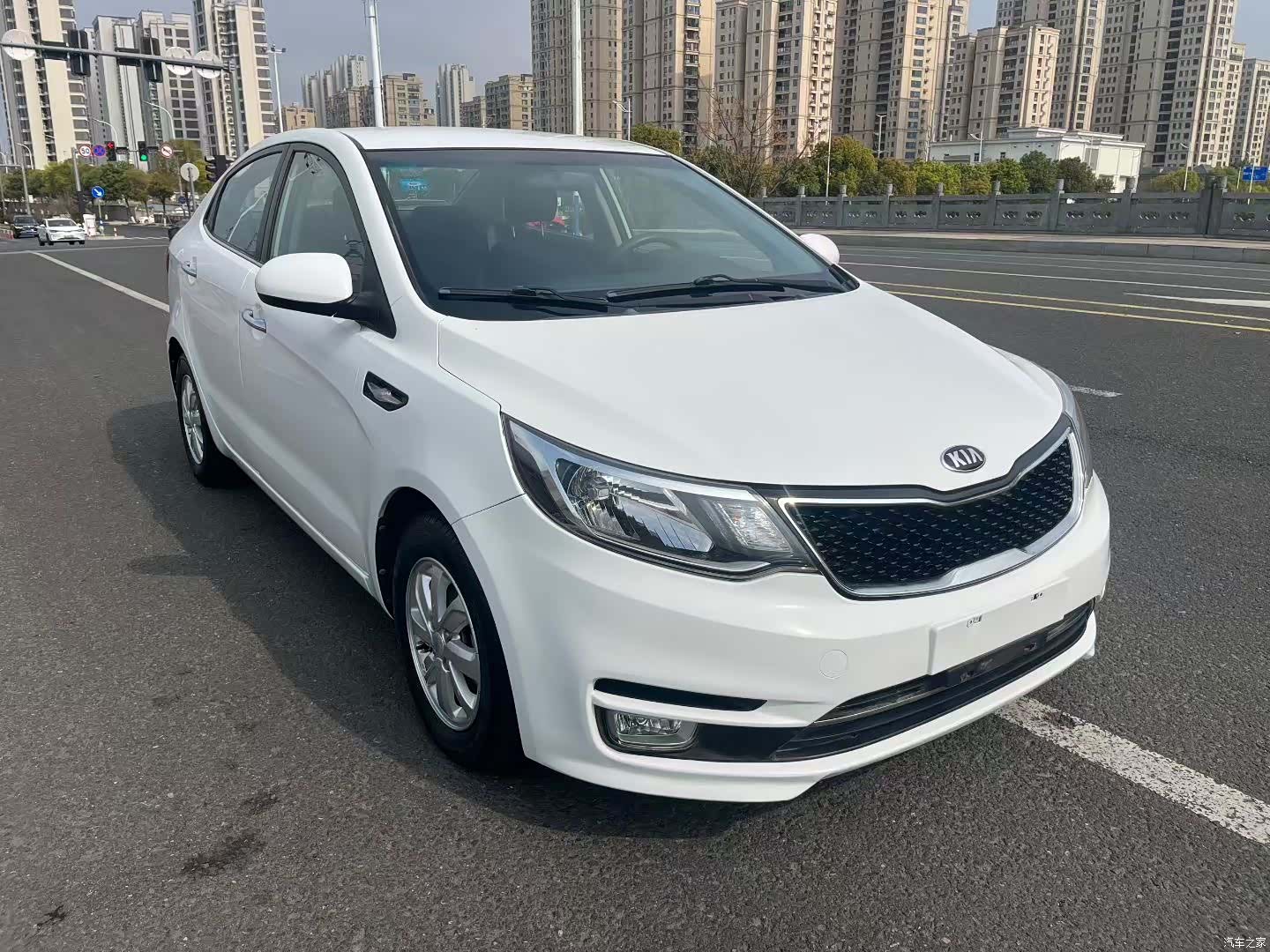 Kia K2, 2015 3