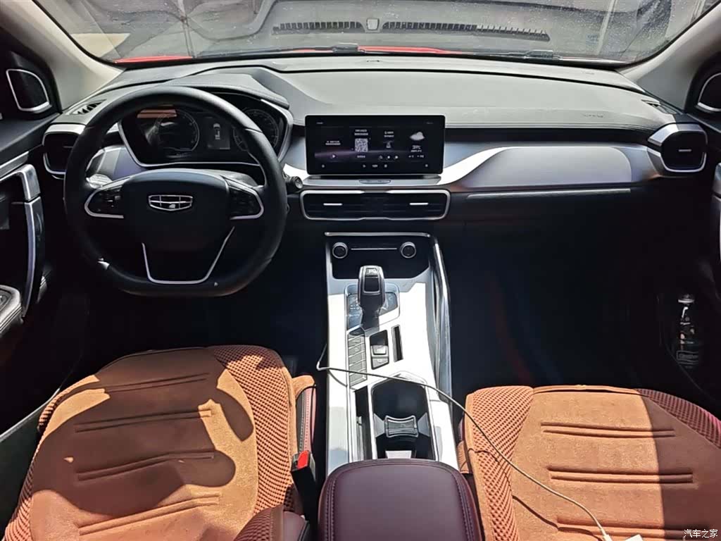Geely Coolray, 2021 10