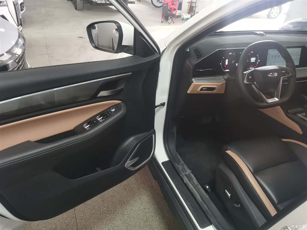 Geely Haoyue PRO, 2024 16