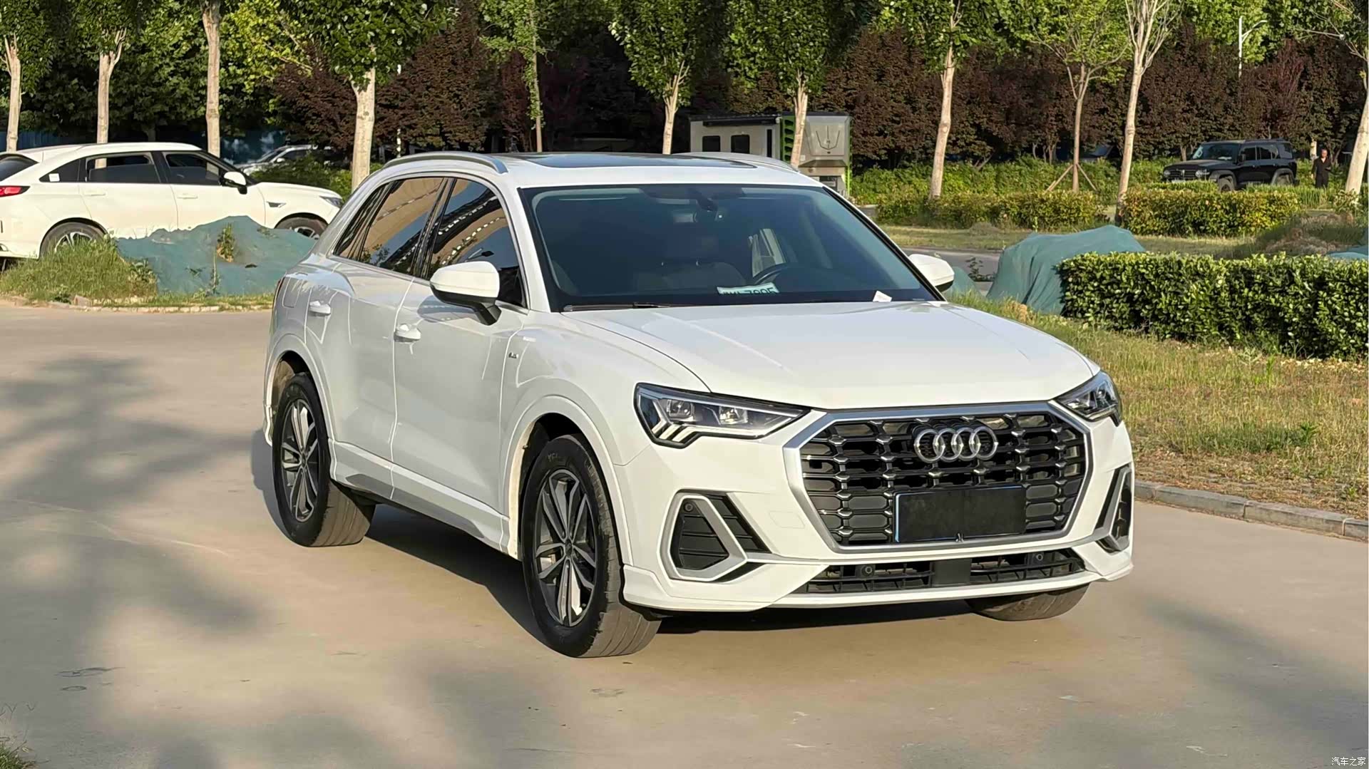 Audi Q3, 2022 3