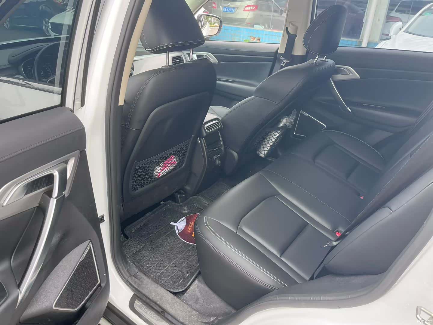 Geely Boyue, 2017 все фото