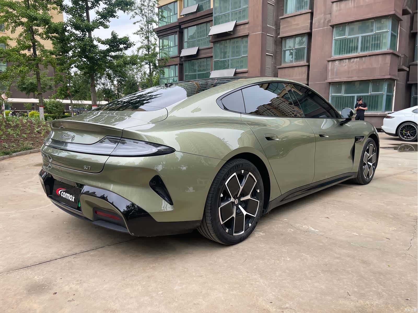 Xiaomi SU7, 2024 8